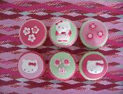 Ukázka práce hello kitty cupcakes